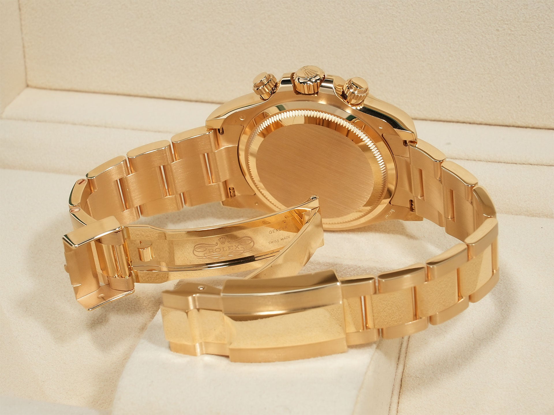 Rolex Daytona Ref. 126508 Yellow Gold with Golden and Bright Black Dial, Unused, abso9wu3