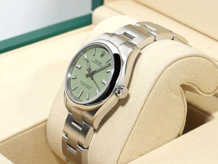 Rolex Oyster Perpetual 31 Ref. 277200 Stainless Steel Pistachio Dial Unused 3poa3wh8