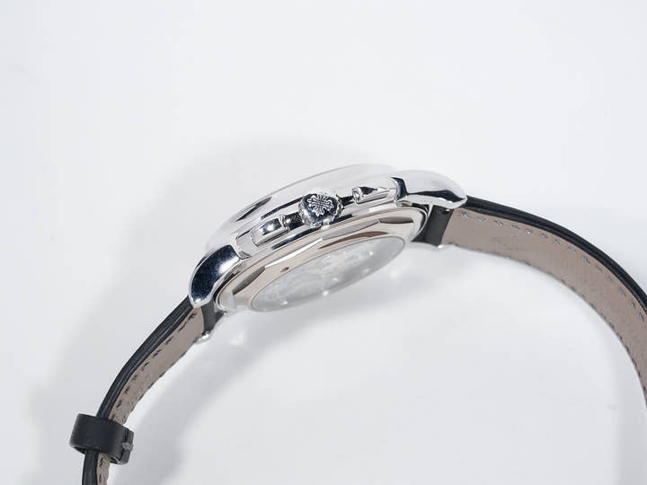 Patek Philippe Perpetual Calendar Chronograph Ref. 5970G-001 White Gold Silver Dial Pre-owned xoyge9ui