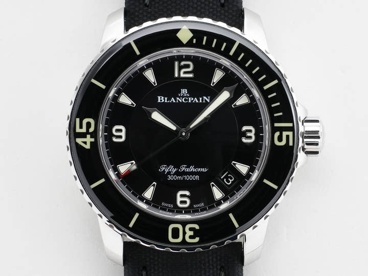 ブランパン フィフティ ファゾムス オートマティック Ref.5015-1130-52A ステンレススチール ブラック文字盤 美中古 m9n9fvf6