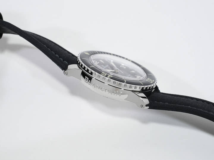 ブランパン フィフティ ファゾムス オートマティック Ref.5015-1130-52A ステンレススチール ブラック文字盤 美中古 m9n9fvf6