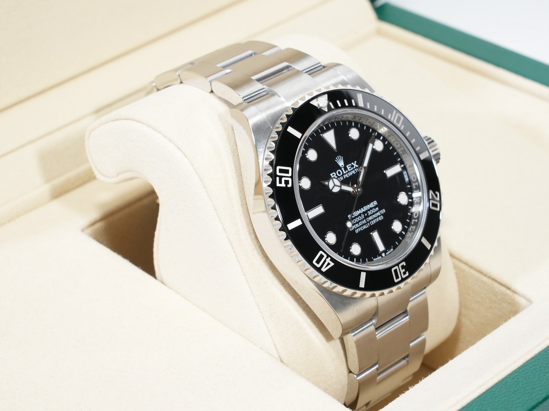 ロレックス サブマリーナー ノンデイト Ref.124060 ステンレススチール ブラック文字盤 未使用 em66m9va