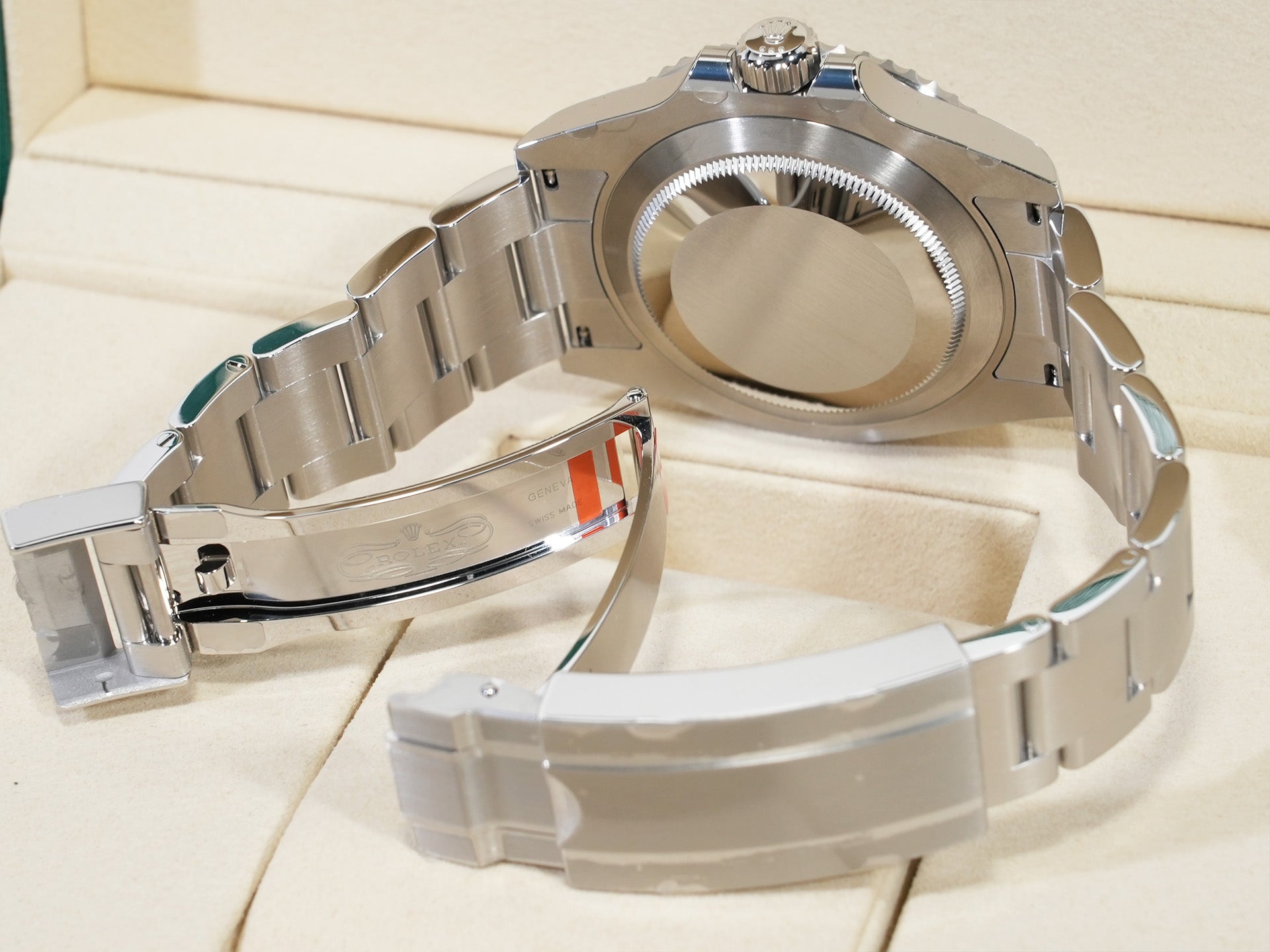 ロレックス サブマリーナー ノンデイト Ref.124060 ステンレススチール ブラック文字盤 未使用 em66m9va