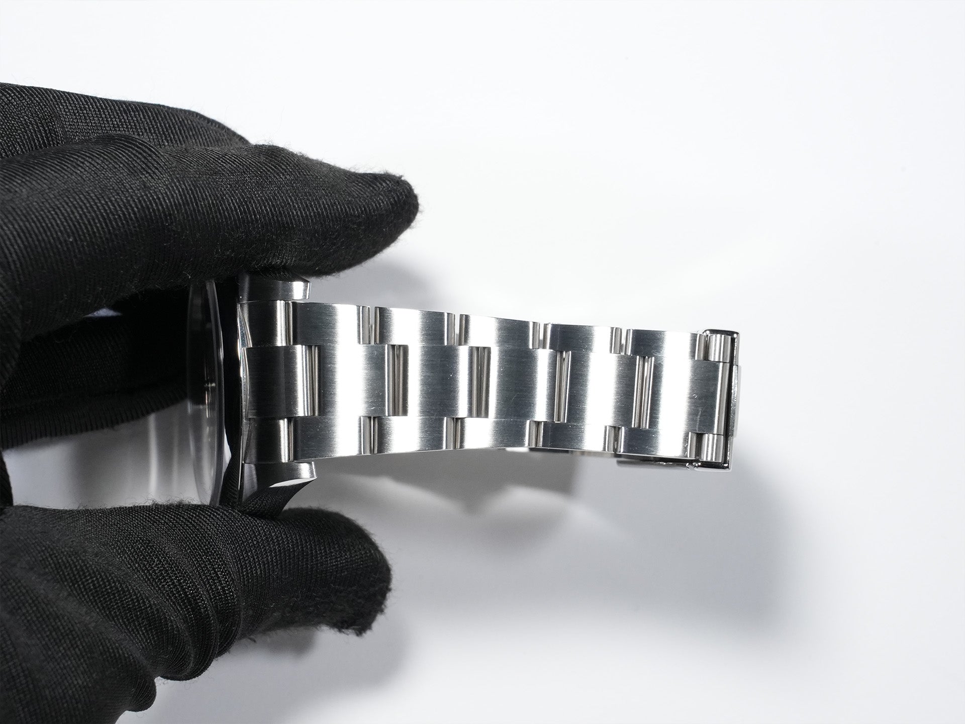 Rolex Oyster Perpetual 39 Ref. 114300 Stainless Steel White Dial Pre-owned tjof4jxg