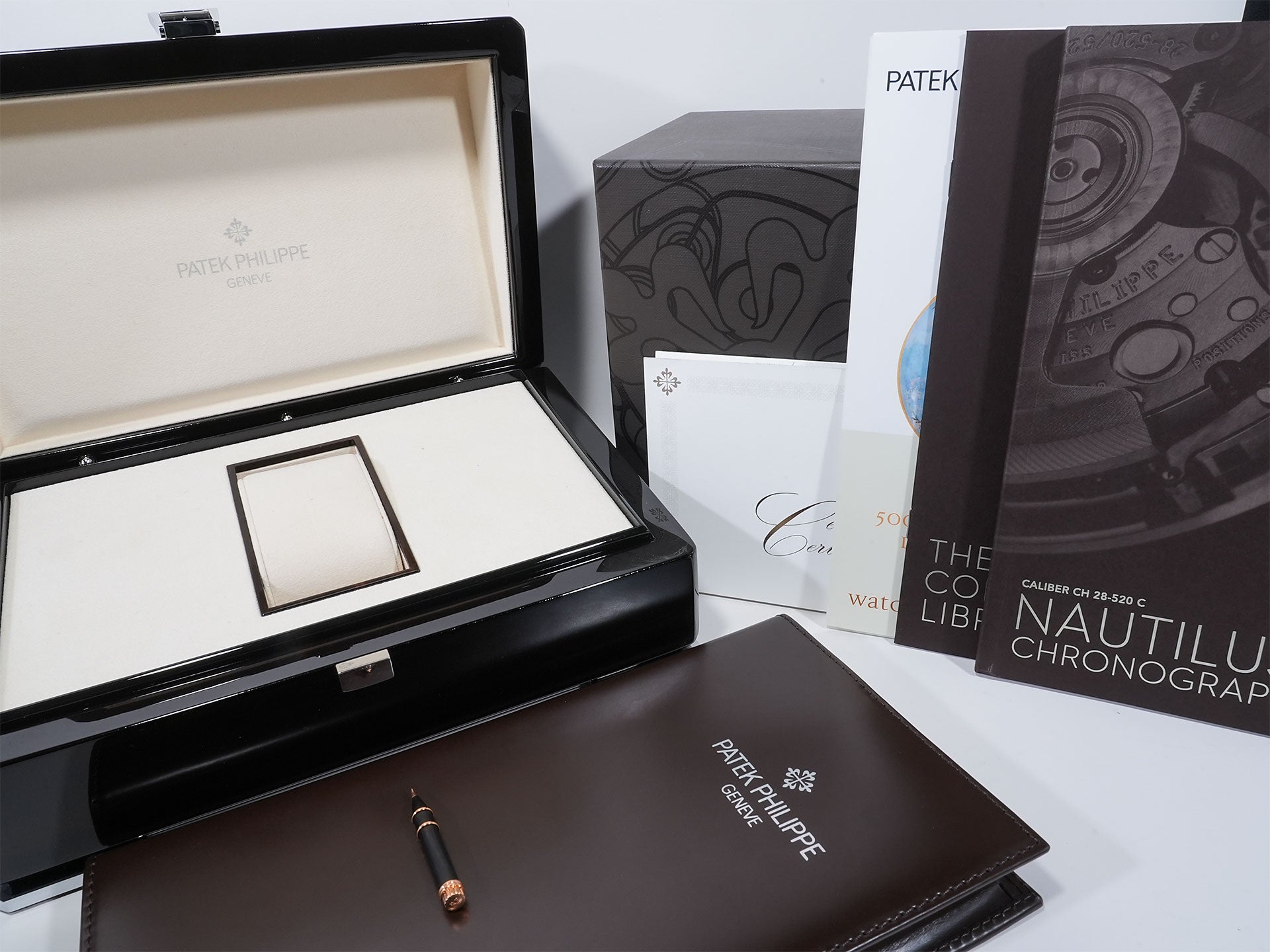 パテックフィリップ ノーチラス クロノグラフ Ref.5980/1AR-001 ステンレススチール/ローズゴールド ブルー文字盤 美品 ajpko7io