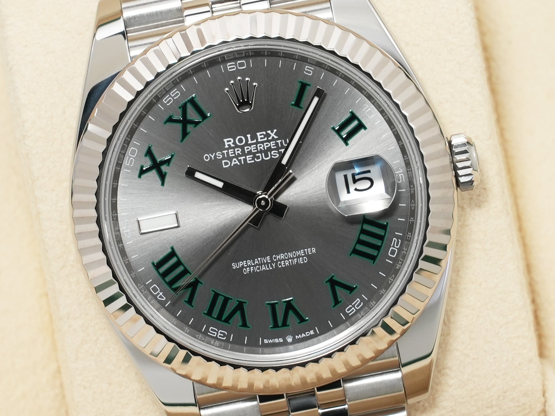 ロレックス デイトジャスト41 Ref.126334 ステンレススチール/ホワイトゴールド スレートローマン文字盤 ジュビリーブレスレット 美中古 fkhg33sc