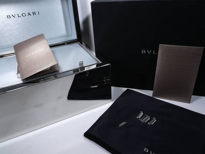 ブルガリ オクト フィニッシモ 妹島和世 Ref.103710 ステンレススチール グレー文字盤 中古 h6q7ihw7