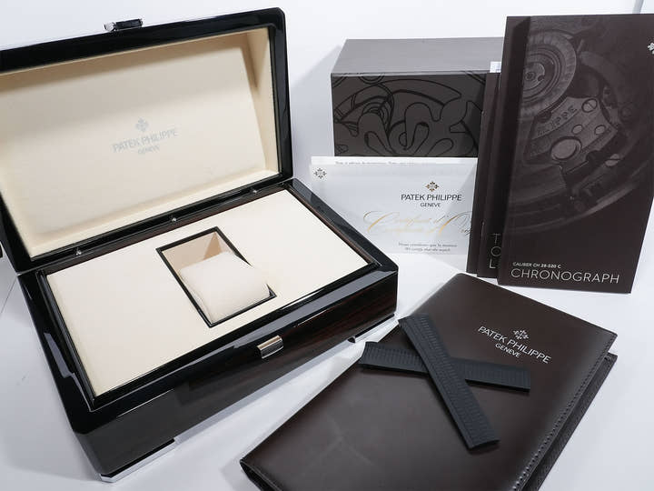 パテックフィリップ アクアノート クロノグラフ Ref.5968A-001 ステンレススチール ブラック文字盤 中古 x9pdru25