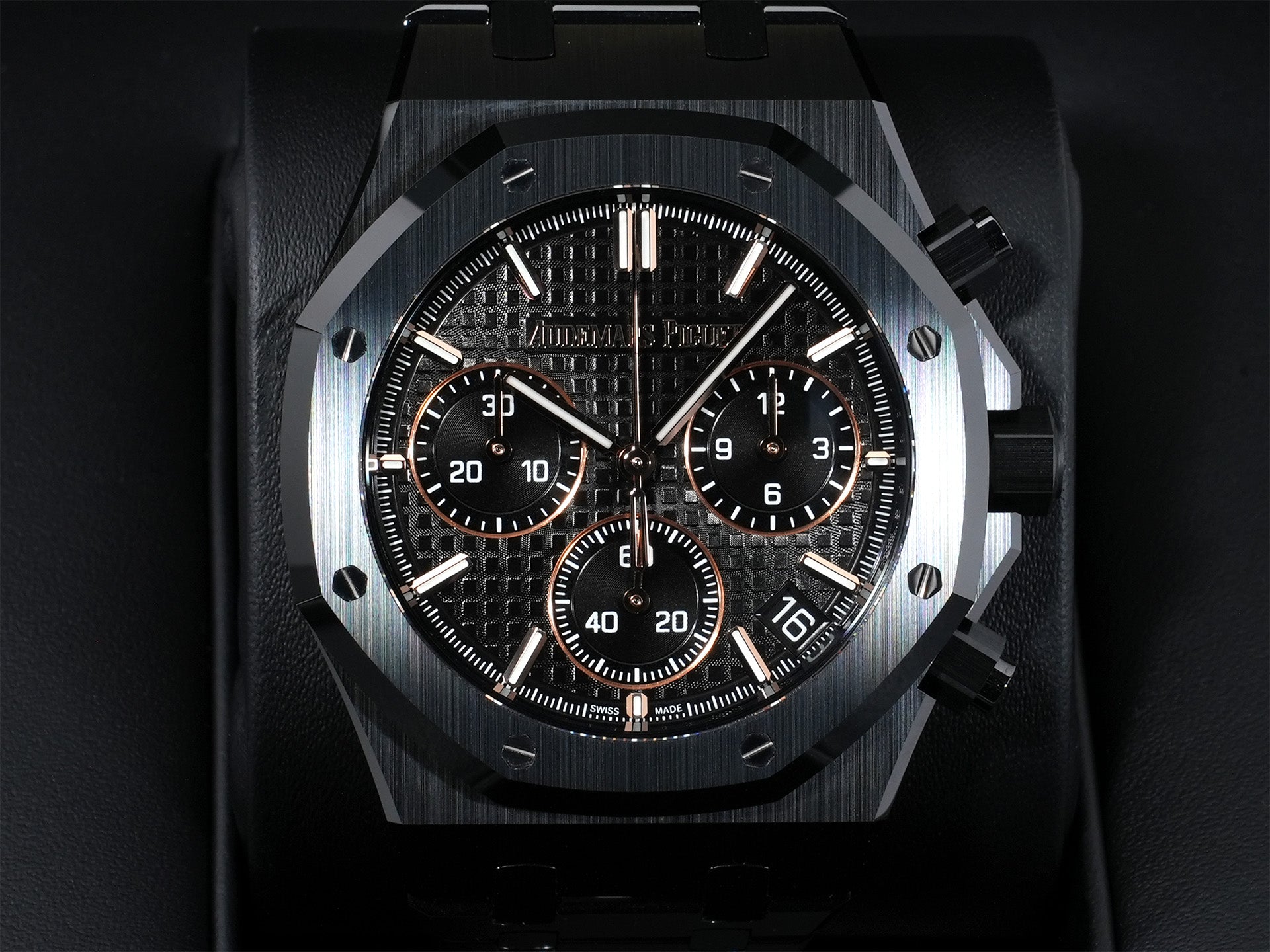 オーデマピゲ ロイヤルオーク クロノグラフ Ref.26240CE.OO.1225CE.02 ブラックセラミック ブラック文字盤 未使用 gz8936n3