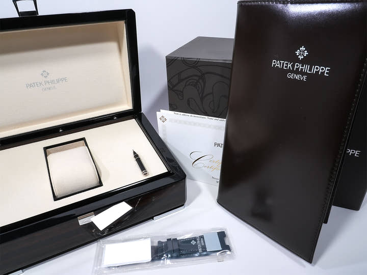 パテックフィリップ ノーチラス クロノグラフ Ref.5980/60G-001 ホワイトゴールド ブルーグレー オパーリン文字盤 極美品 ixi88quz