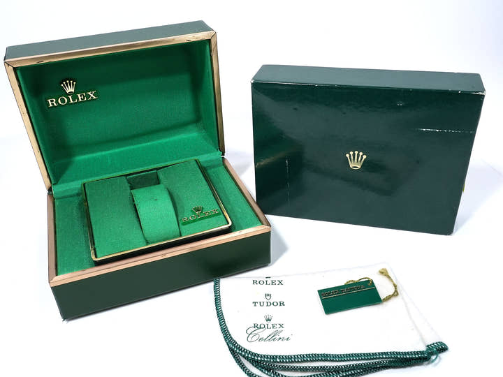 ロレックス デイトナ Ref.6263 ステンレススチール ブラック文字盤 中古 8jc43q7t