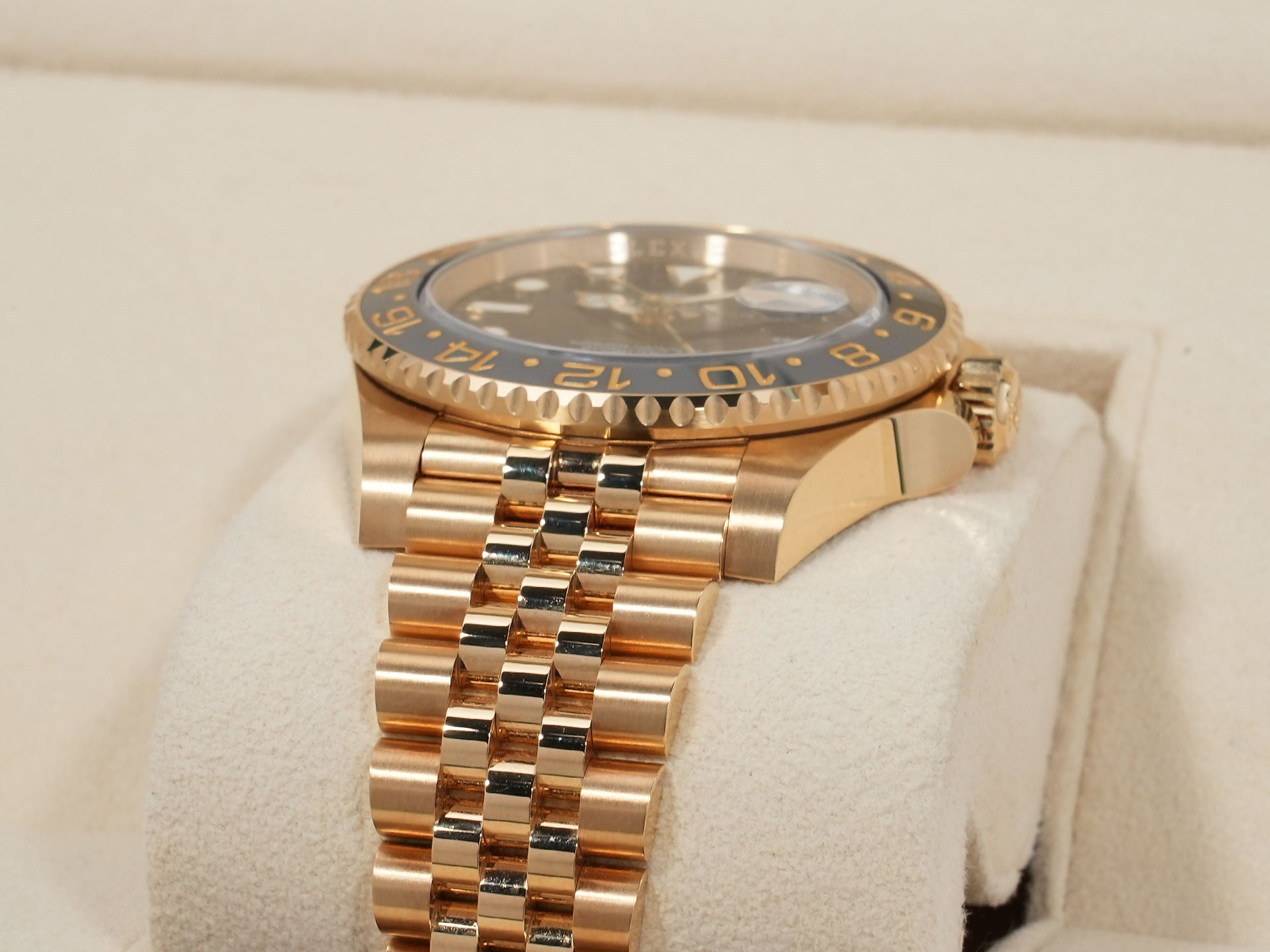 ロレックス GMTマスターII Ref.126718GRNR イエローゴールド ブラック文字盤 ジュビリーブレスレット 美品 qanjf5fw