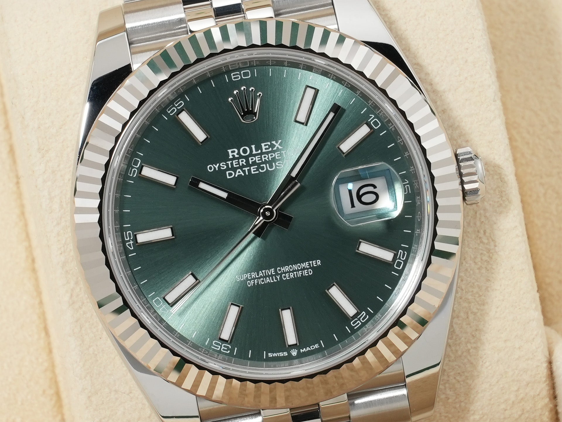 ロレックス デイトジャスト41 Ref.126334 ステンレススチール/ホワイトゴールド ミントグリーン文字盤 ジュビリーブレスレット 未使用 fo5v8ybz