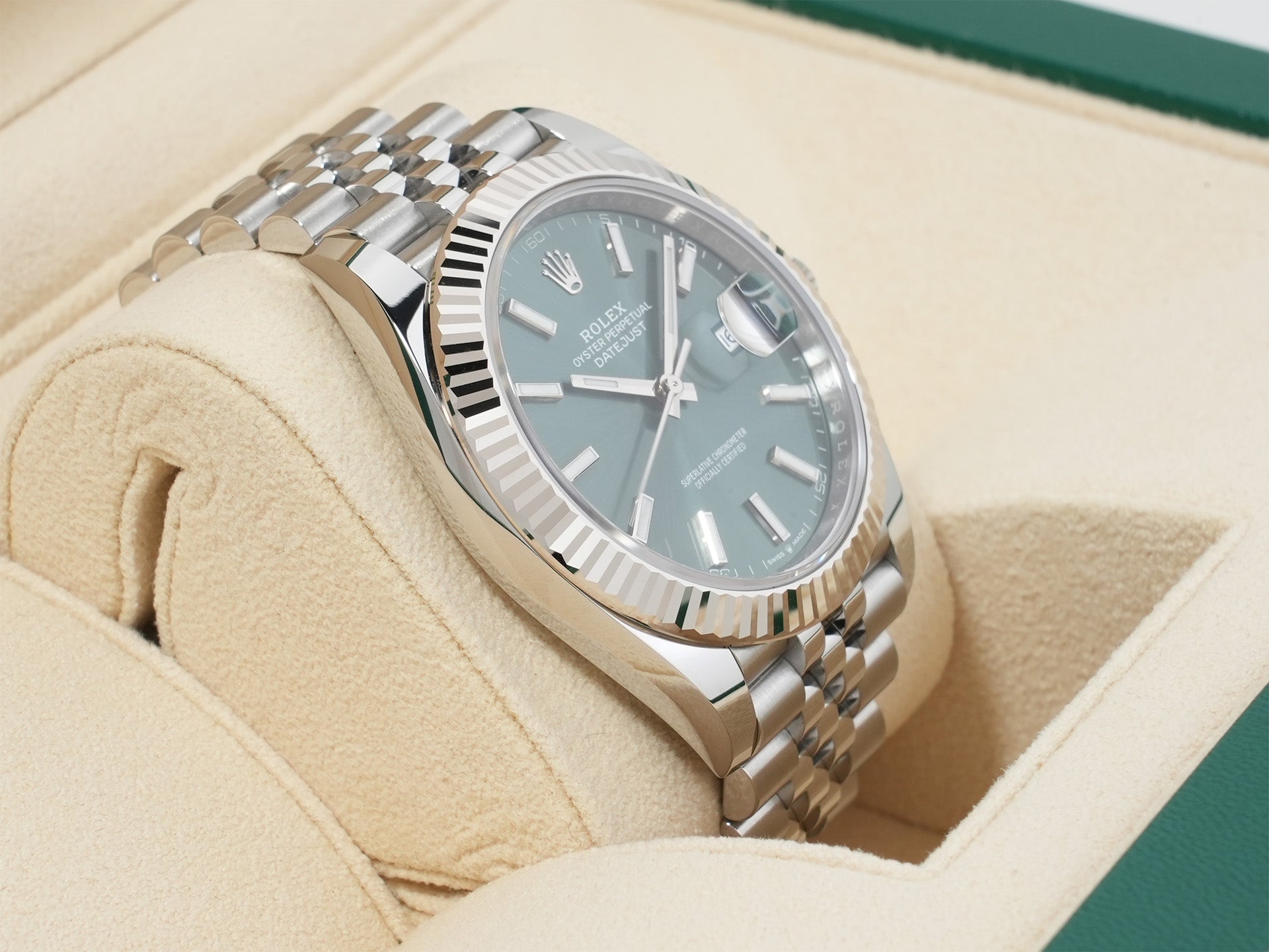 ロレックス デイトジャスト41 Ref.126334 ステンレススチール/ホワイトゴールド ミントグリーン文字盤 ジュビリーブレスレット 未使用 fo5v8ybz