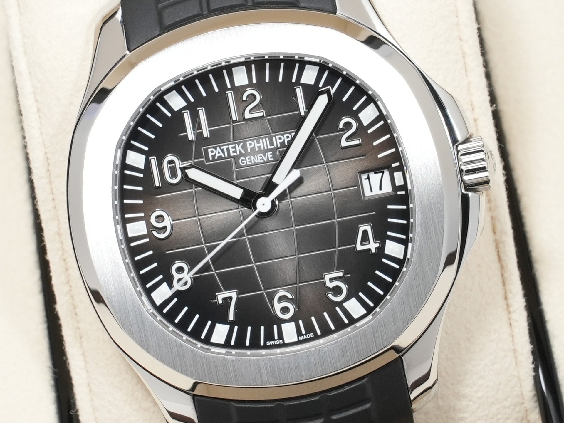 Patek Philippe Aquanaut Ref. 5167A-001 Stainless Steel Black Dial Excellent Condition 5ffv98c6
