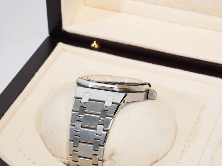 Audemars Piguet Royal Oak Nickel Faldo Ref. 15190SP.OO.0789ST.01 Stainless Steel/Platinum Black Dial Excellent Condition hvrapa6z