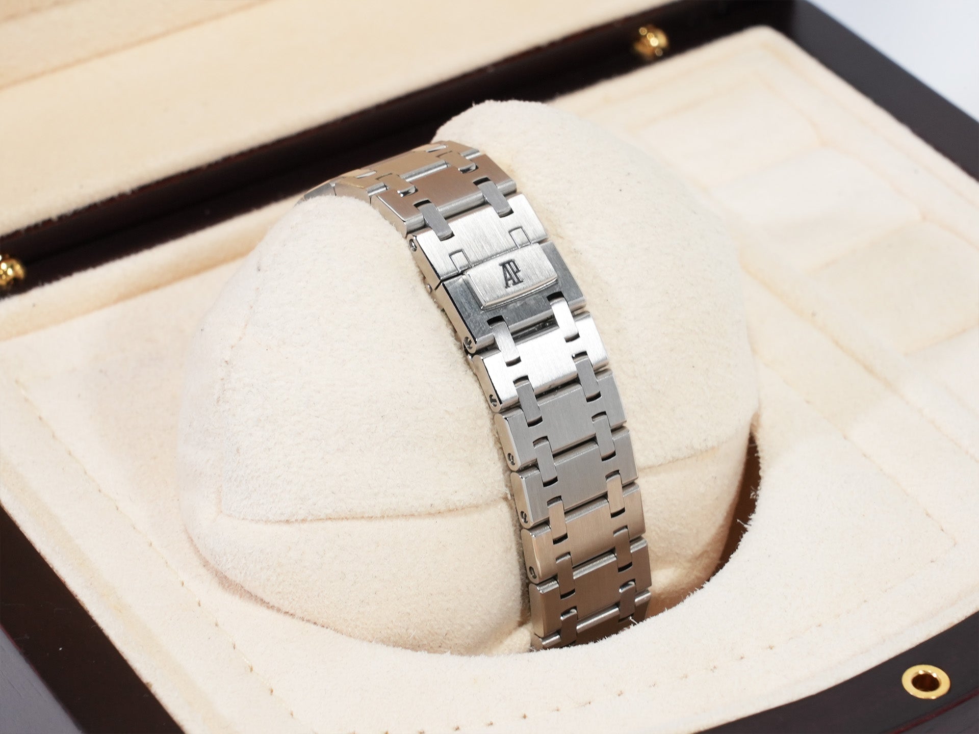 Audemars Piguet Royal Oak Nickel Faldo Ref. 15190SP.OO.0789ST.01 Stainless Steel/Platinum Black Dial Excellent Condition hvrapa6z