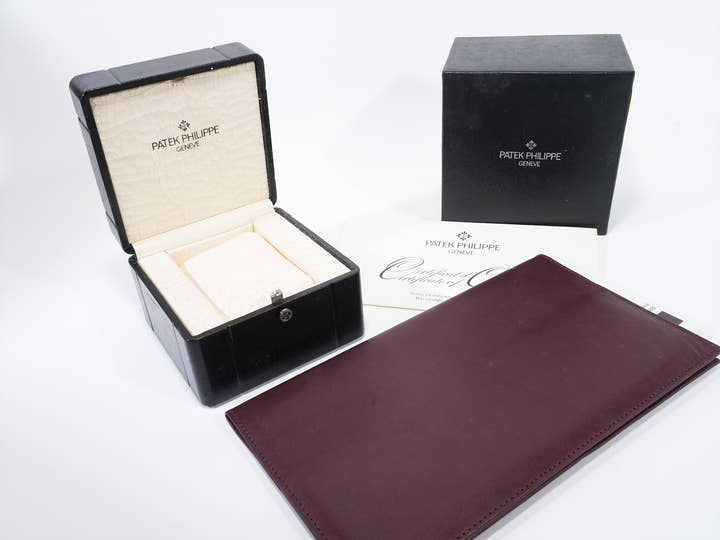 パテックフィリップ アクアノート Ref.5064A-001 ステンレススチール ブラック文字盤 美中古 7xu3akjg