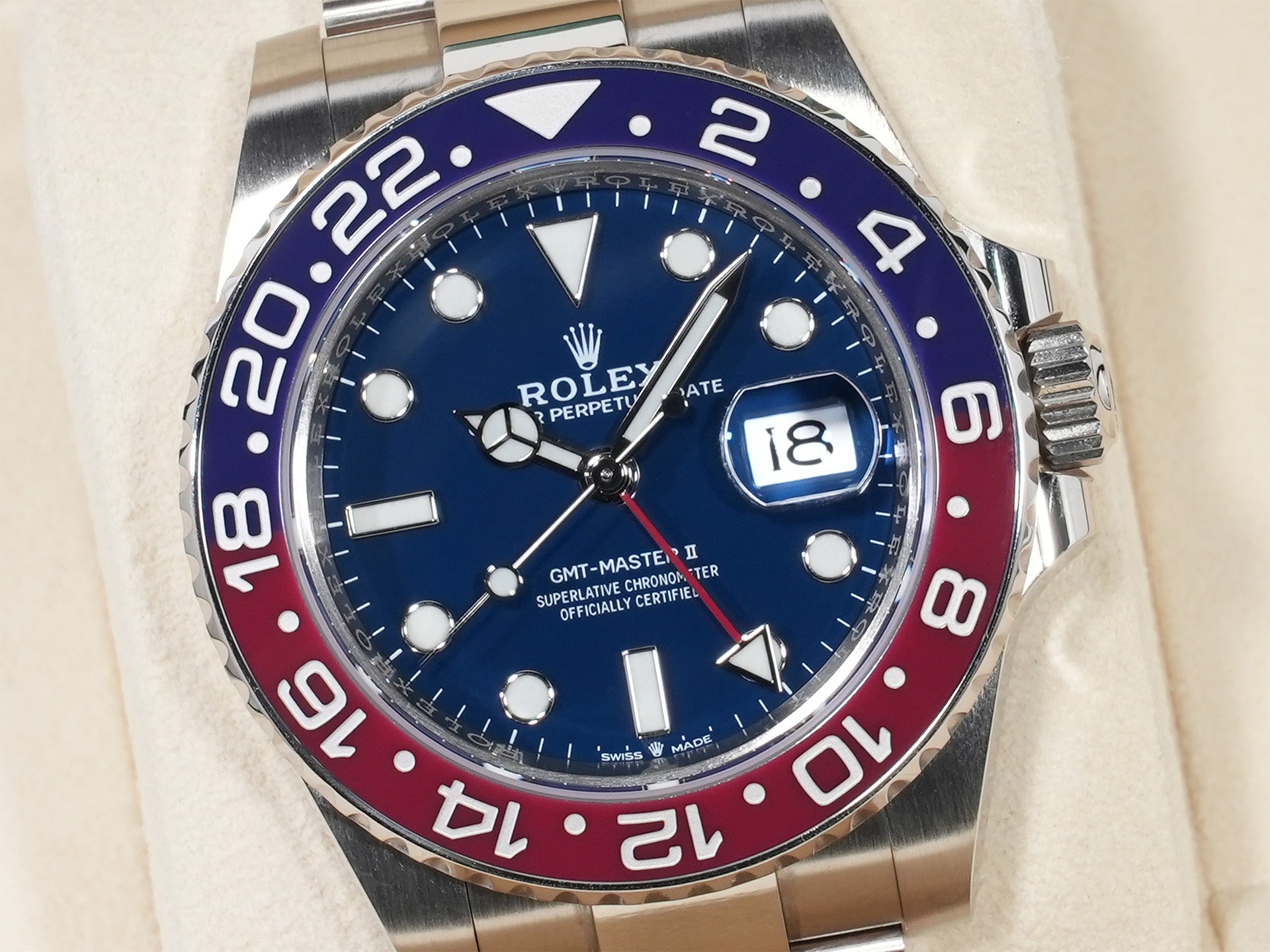 Pre-owned Rolex GMT-Master II Ref. 126719BLRO White Gold Midnight Blue Dial Oyster Bracelet cm2kysm6