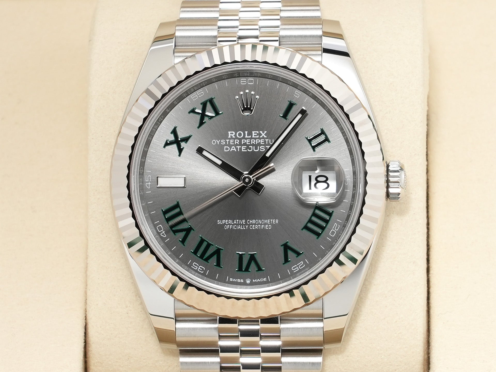 ロレックス デイトジャスト41 Ref.126334 ステンレススチール/ホワイトゴールド スレートローマン文字盤 ジュビリーブレスレット 未使用 xarmwdr3