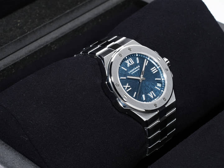 Chopard Alpine Eagle 41 Ref. 298600-3001 Stainless Steel Blue Dial Excellent Condition gaze6fqf