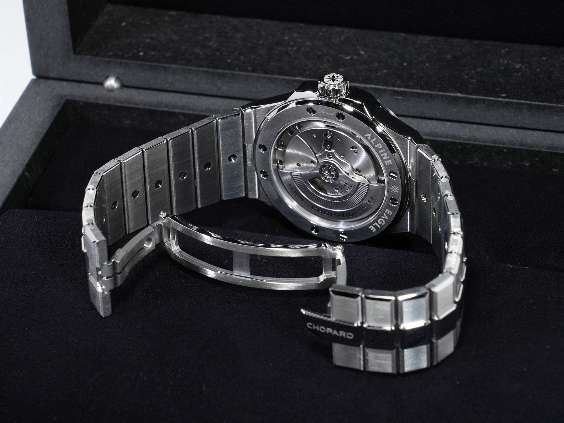 Chopard Alpine Eagle 41 Ref. 298600-3001 Stainless Steel Blue Dial Excellent Condition gaze6fqf