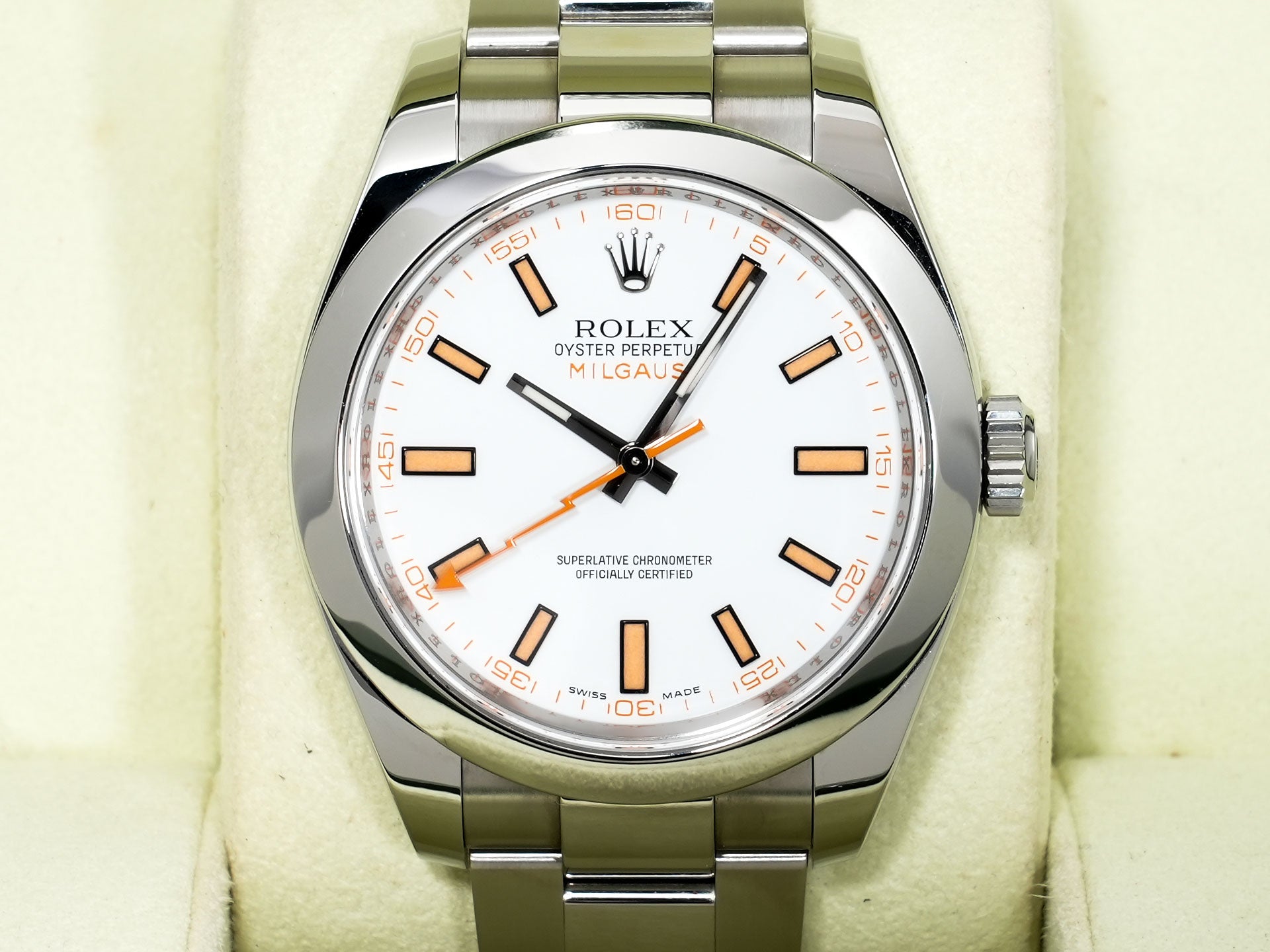 Rolex Milgauss Ref. 116400 Stainless Steel White Dial Excellent Condition Pre-Owned 2muvf7hd