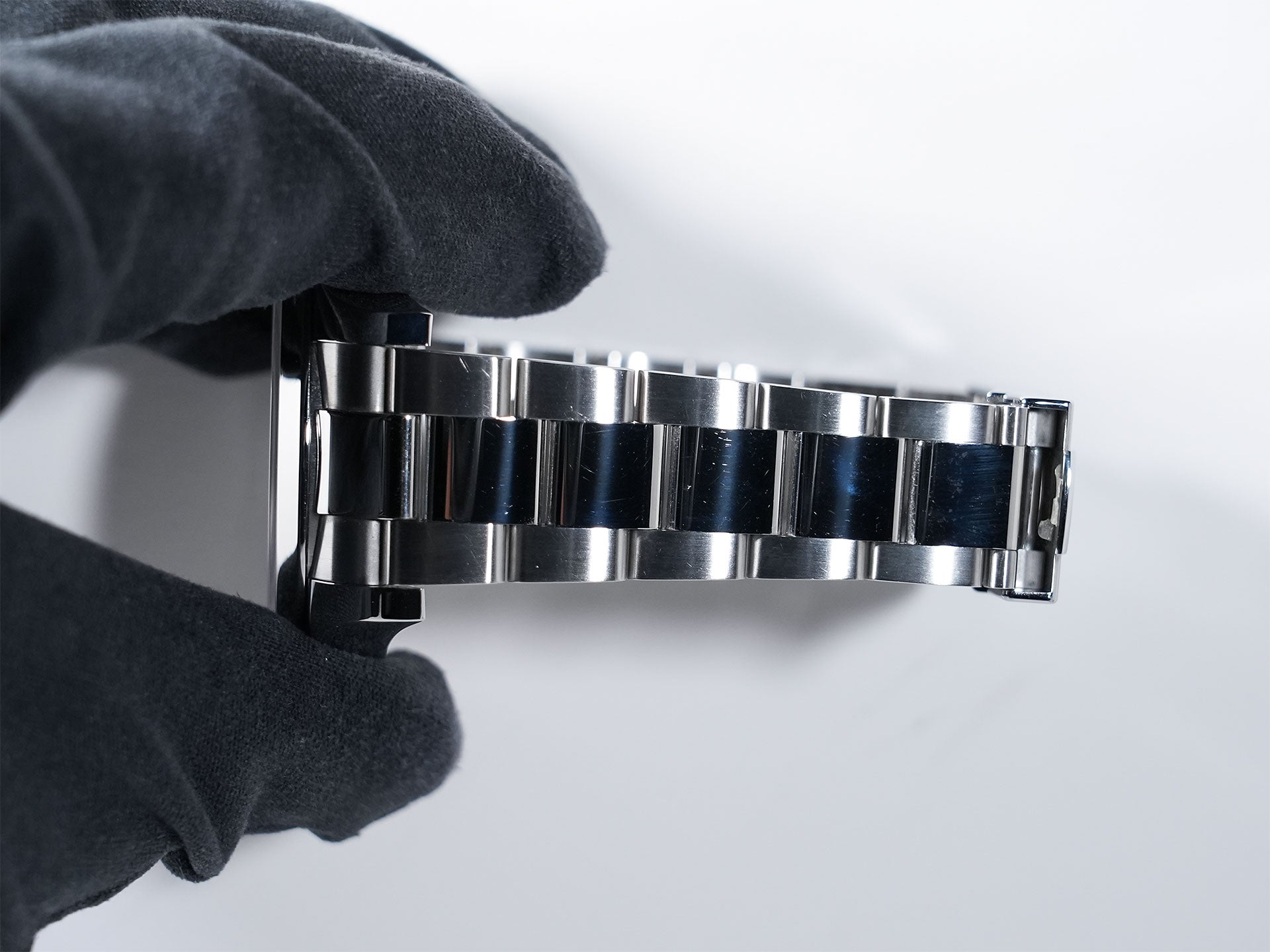 Rolex Milgauss Ref. 116400 Stainless Steel White Dial Excellent Condition Pre-Owned 2muvf7hd