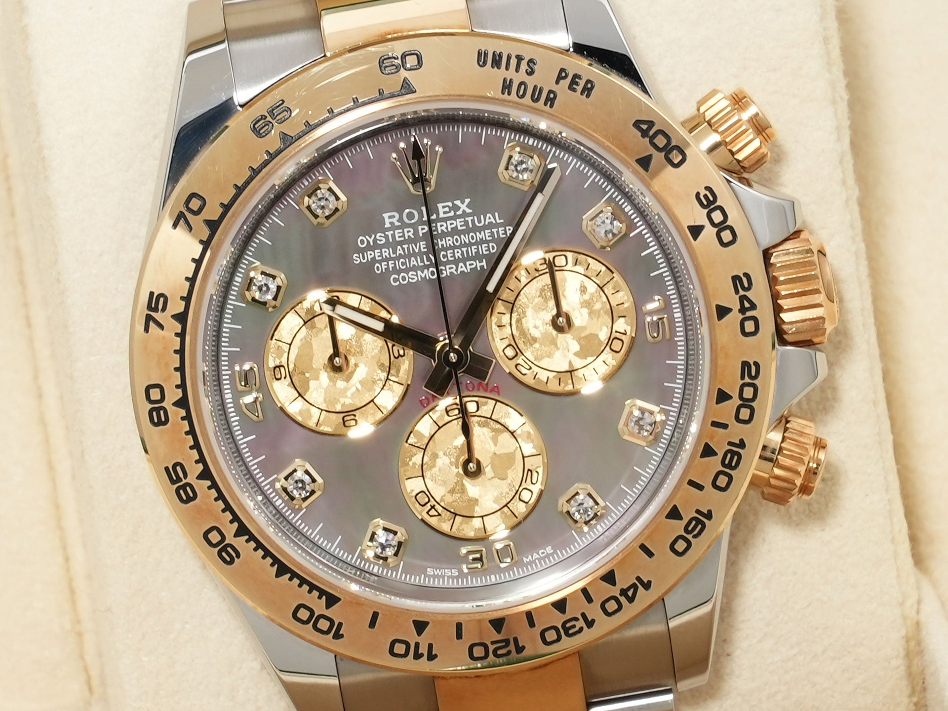 Pre-owned Rolex Daytona Ref. 116503NG Stainless Steel/Yellow Gold with Black Shell Dial (hvxa96pa)