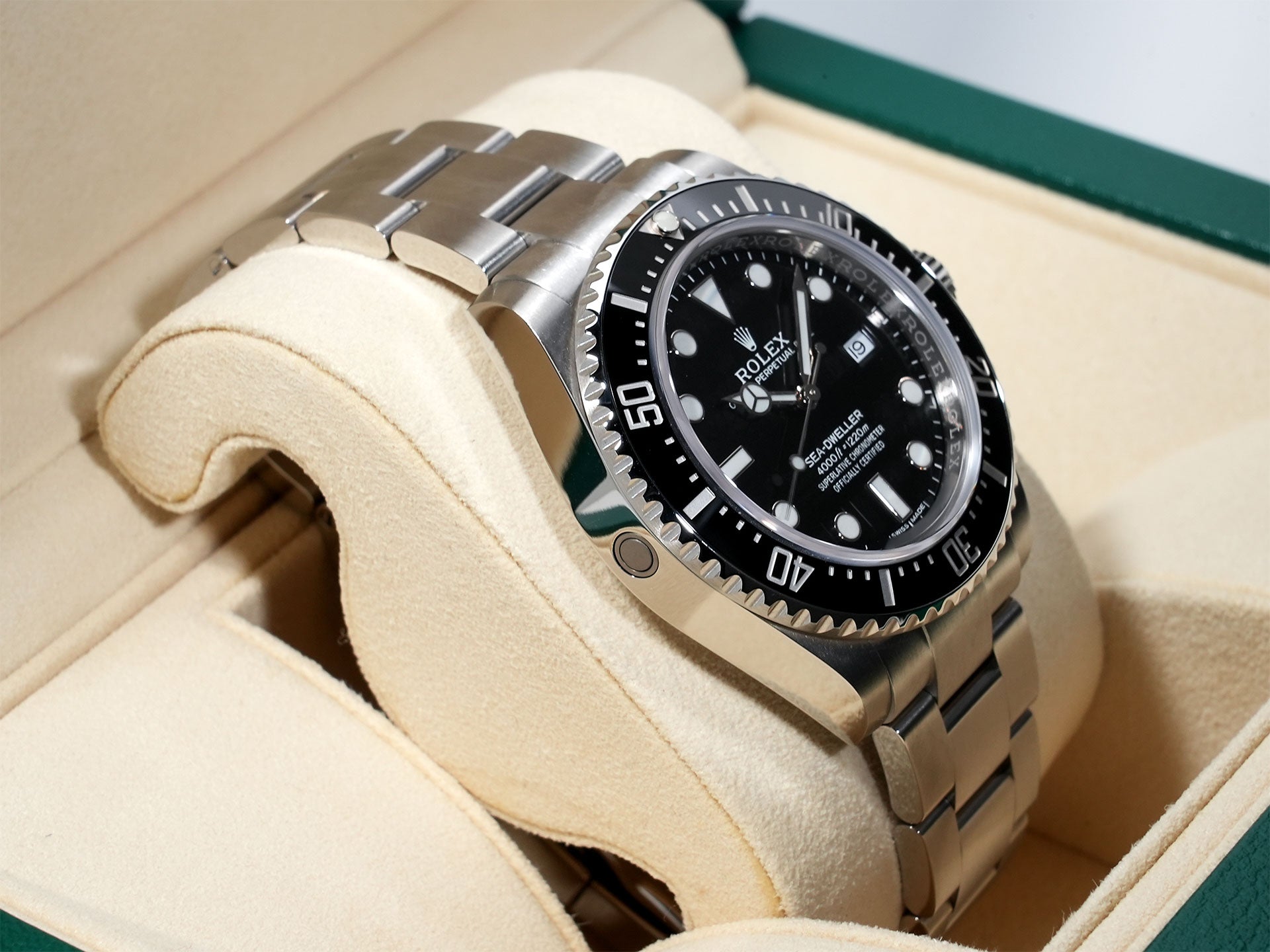Rolex Sea-Dweller 4000 Ref. 116600 Stainless Steel Black Dial Excellent Condition utpkbmtq