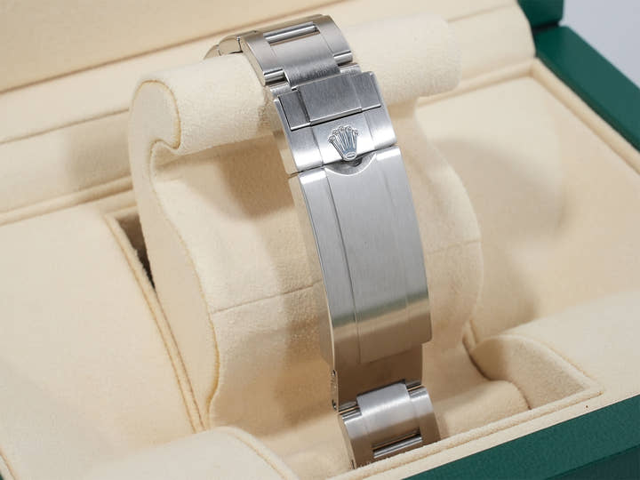 Rolex Sea-Dweller 4000 Ref. 116600 Stainless Steel Black Dial Excellent Condition utpkbmtq