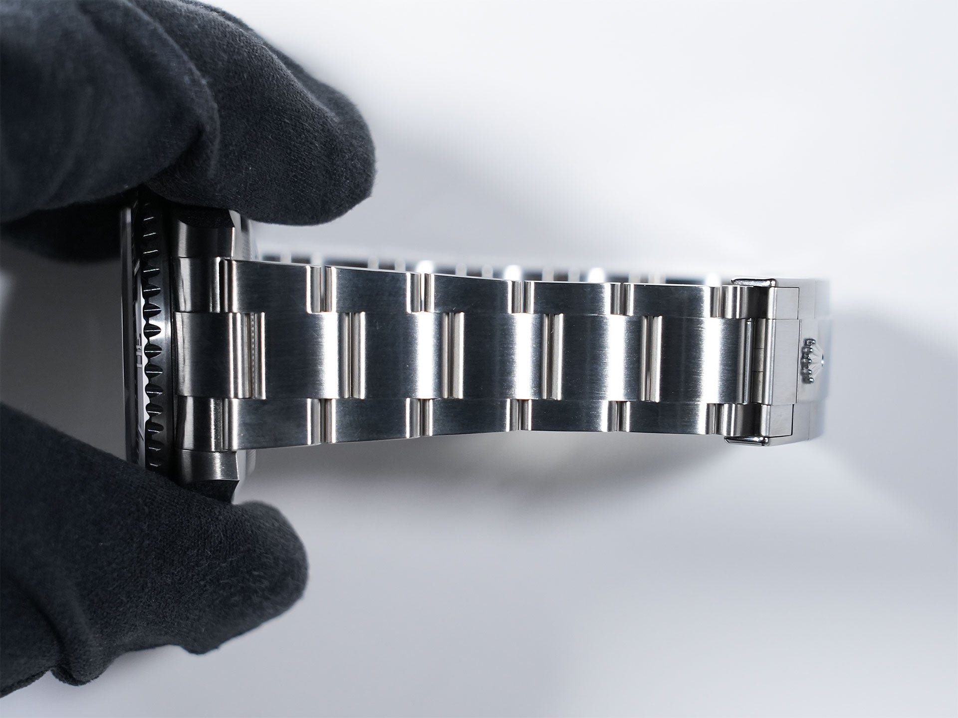 Rolex Sea-Dweller 4000 Ref. 116600 Stainless Steel Black Dial Excellent Condition utpkbmtq