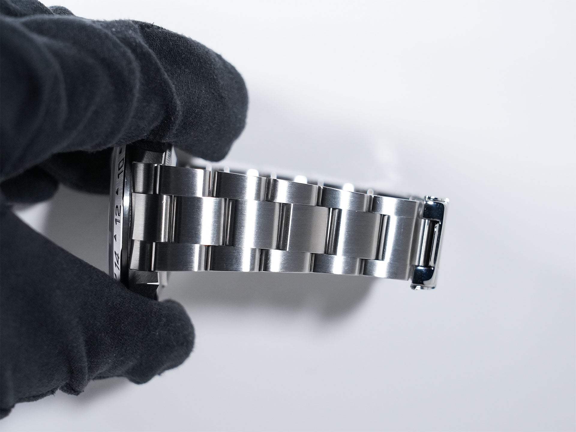 Rolex Explorer II Ref. 16570 Stainless Steel White Dial Oyster Bracelet Excellent Condition xh8hekz4