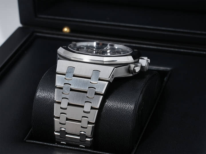 オーデマピゲ ロイヤルオーク クロノグラフ Ref.26331ST.OO.1220ST.01 ステンレススチール ブルー文字盤 中古 6wmhpn2s