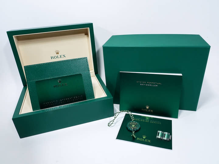 Rolex Sky-Dweller Ref. 336934 Stainless Steel/White Gold White Dial Oyster Bracelet Unused 7rm3vtuf