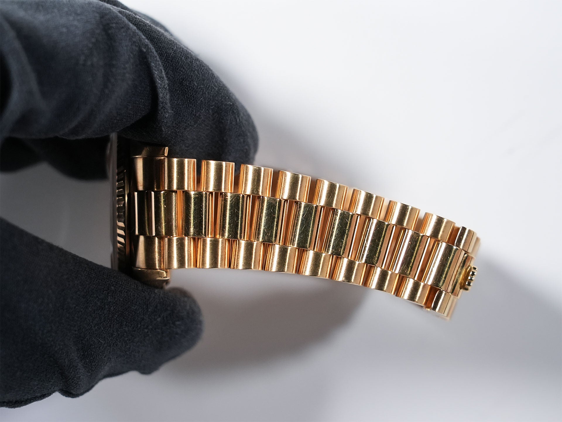 Pre-owned Rolex Day-Date 36 Ref. 18238G Yellow Gold Champagne with 10 Diamond Dials nmuiai3p