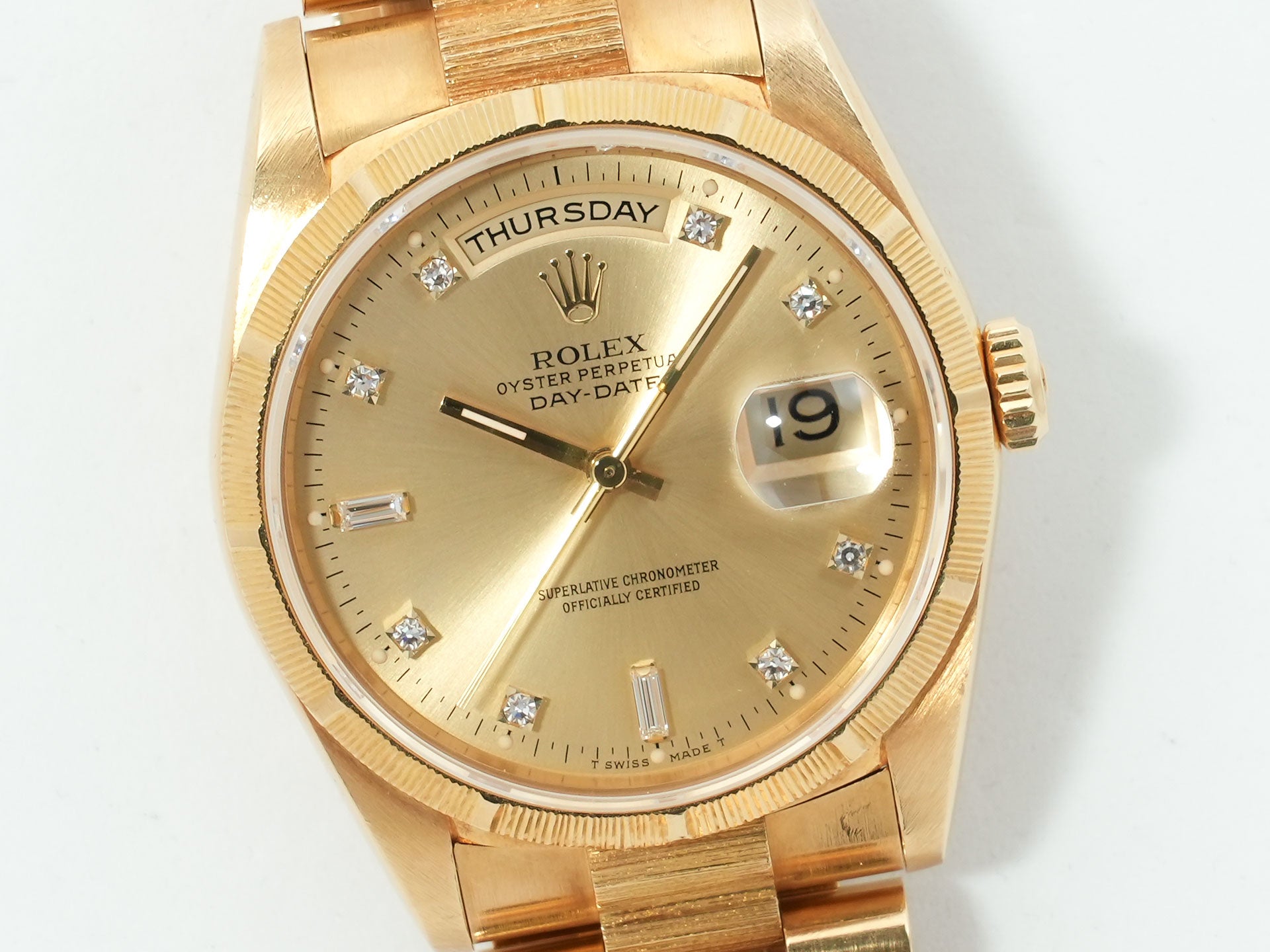 Rolex Day-Date Ref. 18248A Yellow Gold with Champagne Gold Dial, Pre-owned (w8fcggyj)
