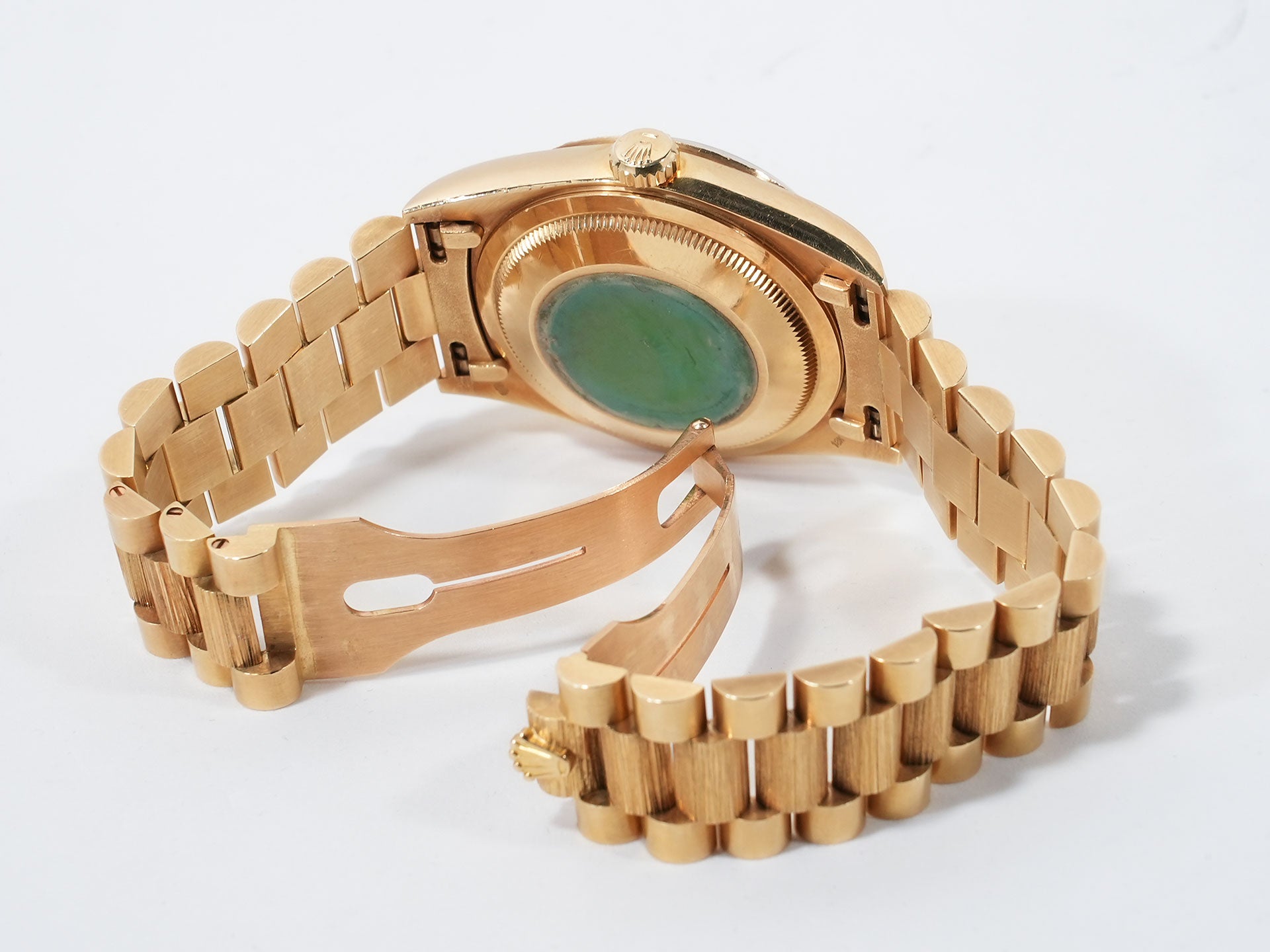 Rolex Day-Date Ref. 18248A Yellow Gold with Champagne Gold Dial, Pre-owned (w8fcggyj)