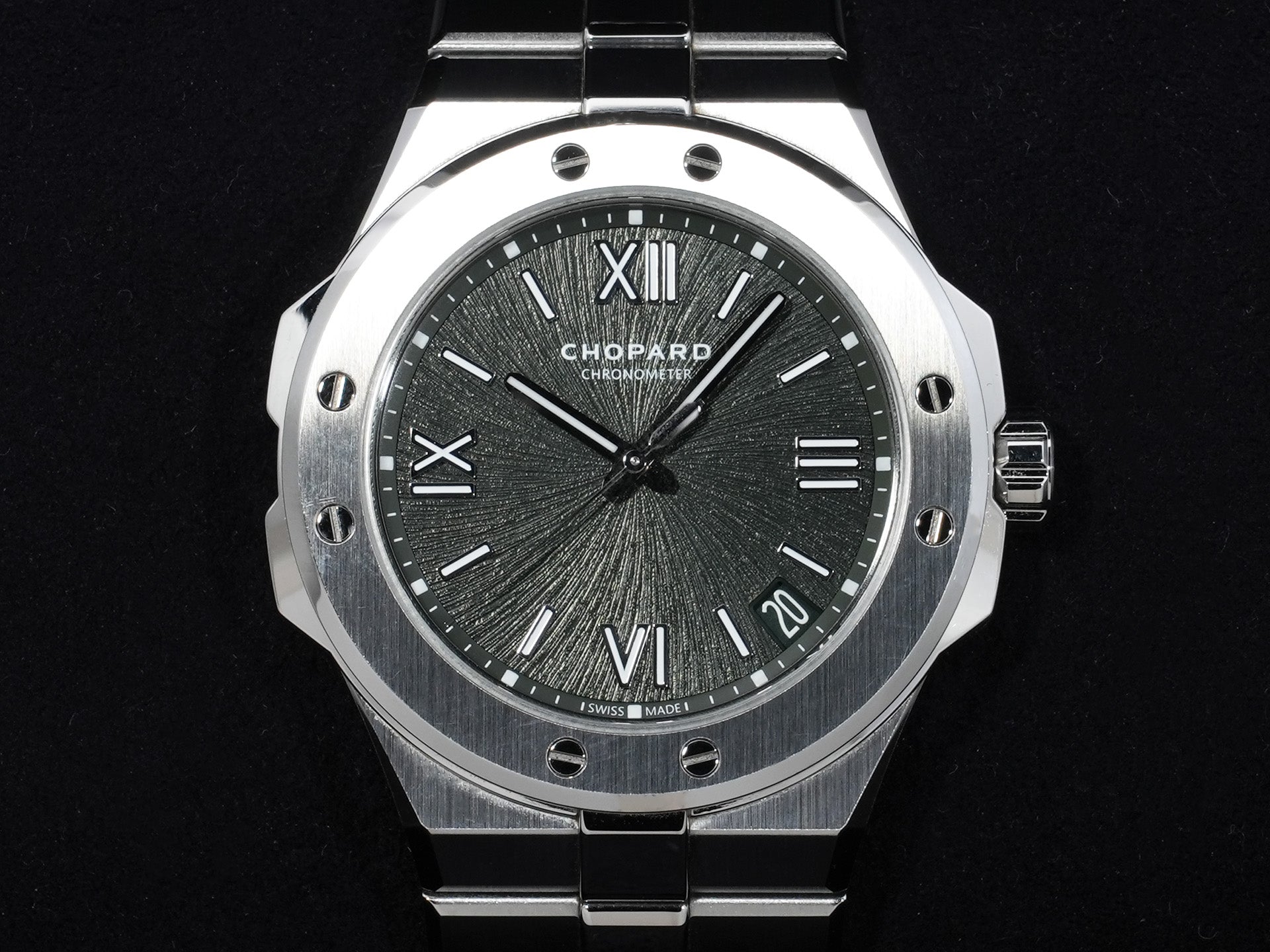 ショパール アルパイン イーグル 41 Ref.298600-3014 ステンレススチール パイングリーン文字盤 中古 ec6g42mn