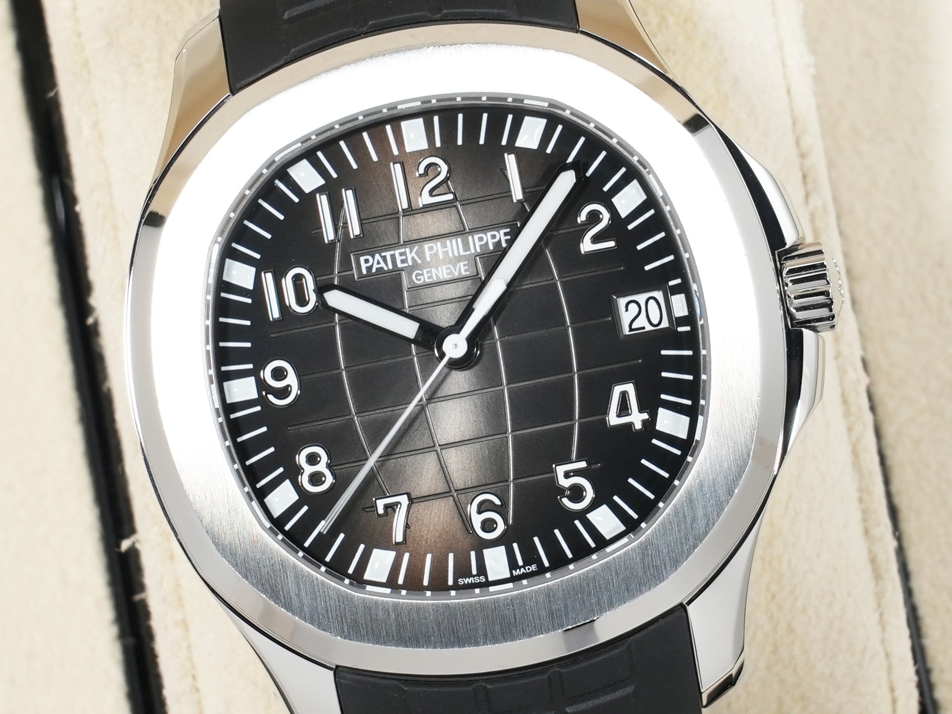 Patek Philippe Aquanaut Ref. 5167A-001 Stainless Steel Black Dial Pre-owned 8fbt4knp