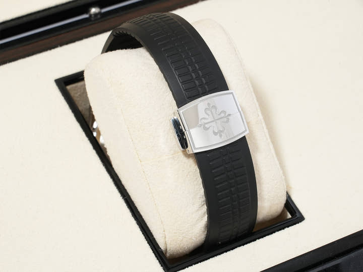 Patek Philippe Aquanaut Ref. 5167A-001 Stainless Steel Black Dial Pre-owned 8fbt4knp