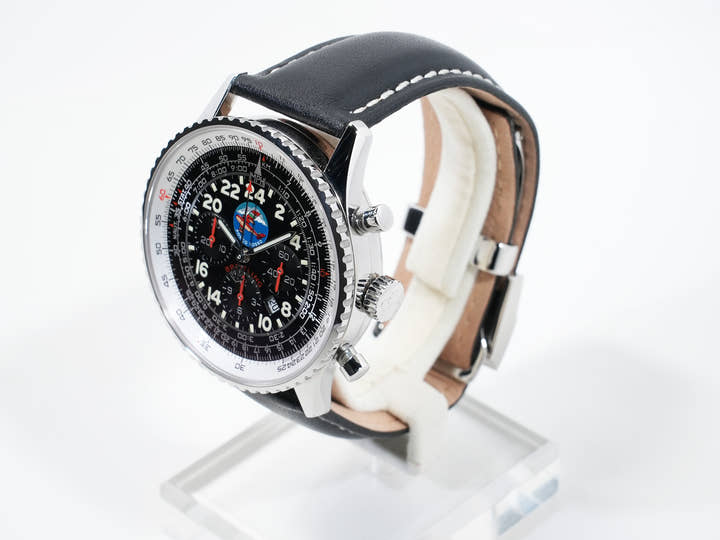 Breitling Navitimer Cosmonaut Flyback Porco Rosso Ref. A22322 Stainless Steel Black Dial Pre-owned s764x6ey