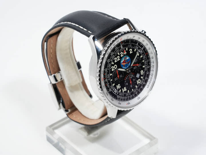 Breitling Navitimer Cosmonaut Flyback Porco Rosso Ref. A22322 Stainless Steel Black Dial Pre-owned s764x6ey