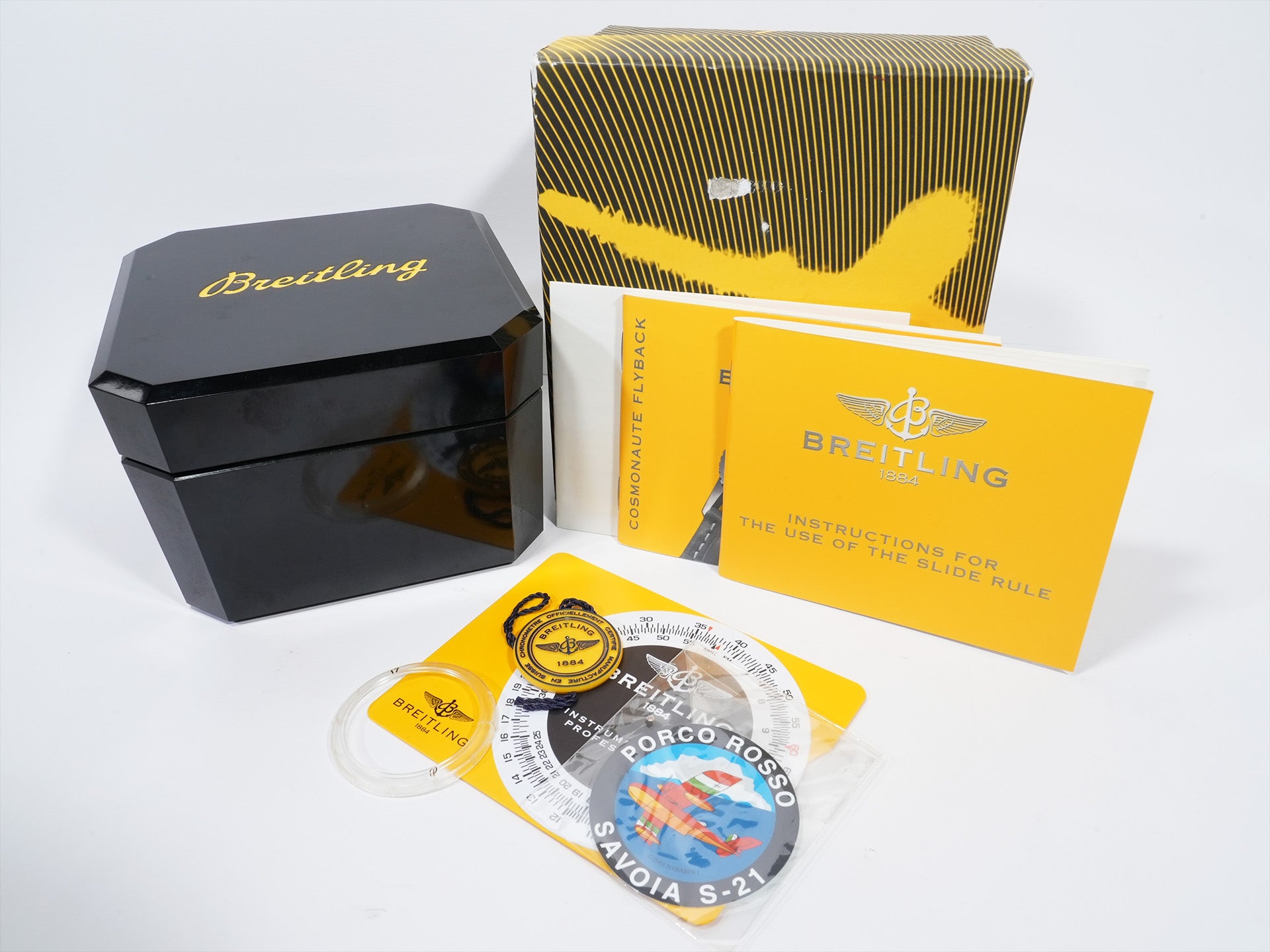 Breitling Navitimer Cosmonaut Flyback Porco Rosso Ref. A22322 Stainless Steel Black Dial Pre-owned s764x6ey