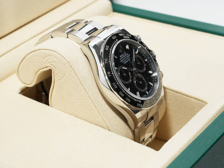 Rolex Daytona Ref. 126500LN Stainless Steel Black Dial Excellent Condition Pre-Owned 7nibmo4k