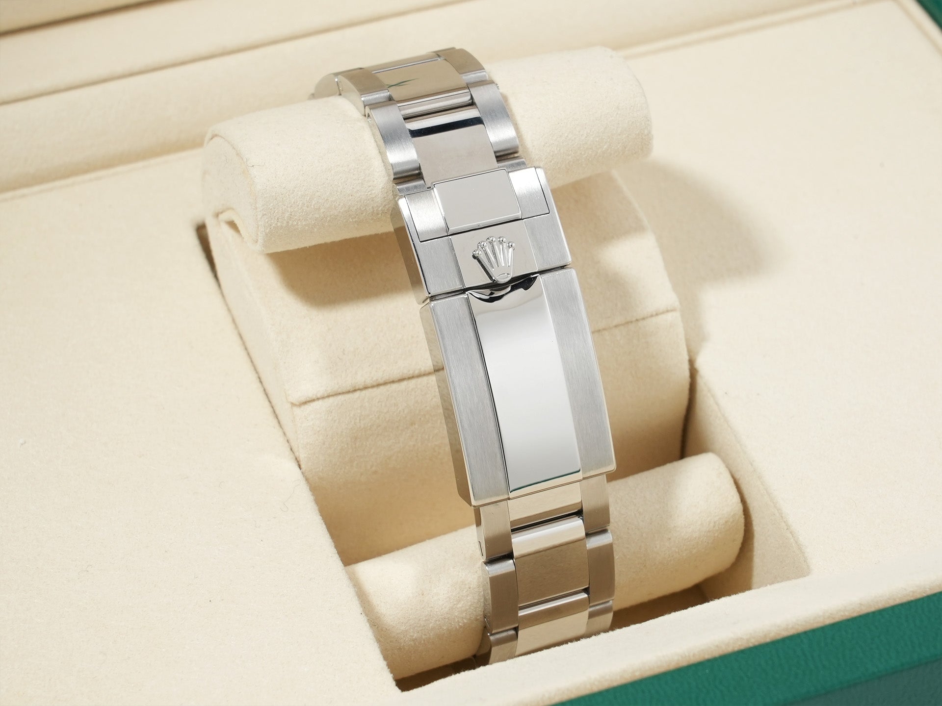 Rolex Daytona Ref. 126500LN Stainless Steel Black Dial Excellent Condition Pre-Owned 7nibmo4k