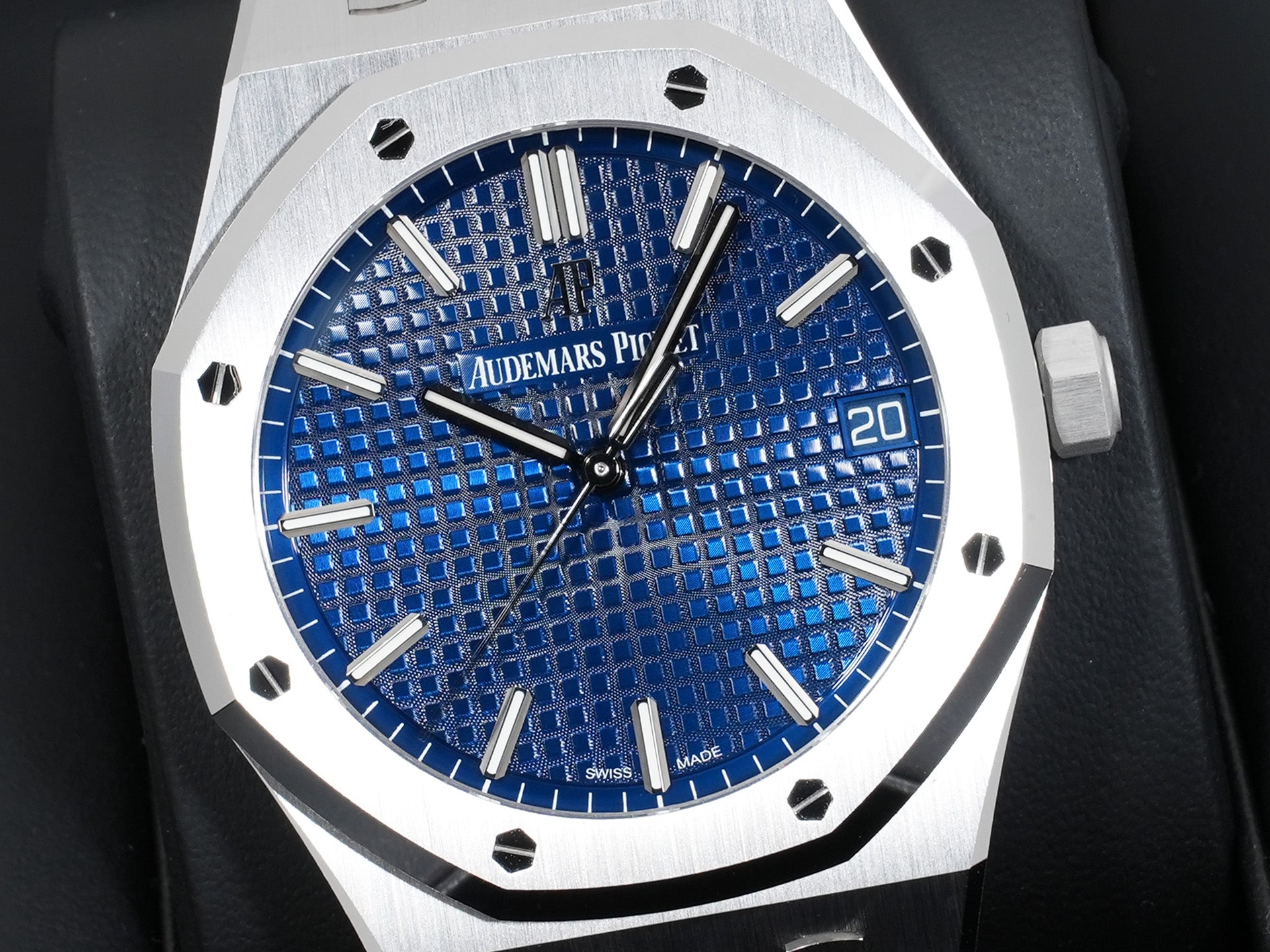 オーデマピゲ ロイヤルオーク Ref.15503BC.OO.1220BC.01 ホワイトゴールド ブルー文字盤 極美品 dt9u75er