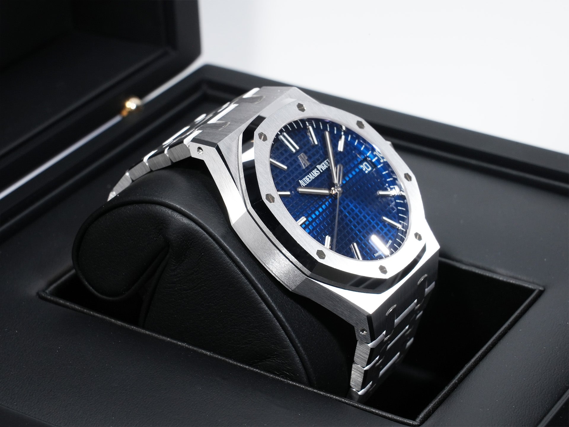 オーデマピゲ ロイヤルオーク Ref.15503BC.OO.1220BC.01 ホワイトゴールド ブルー文字盤 極美品 dt9u75er