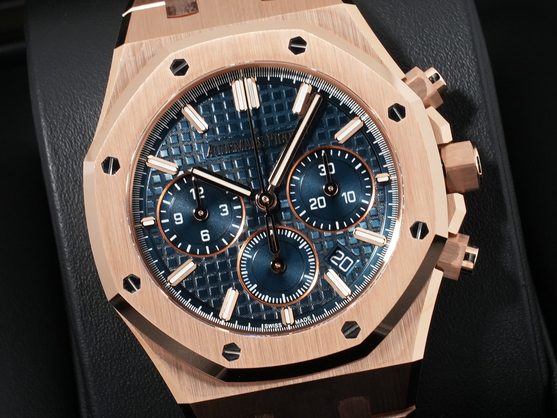 オーデマピゲ ロイヤルオーク クロノグラフ Ref.26715OR.OO.1356OR.01 ピンクゴールド ナイトブルー文字盤 未使用 73u4tcrp