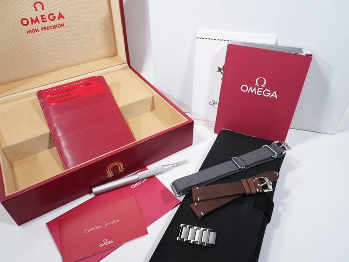 オメガ スピードマスター '57 クロノグラフ 38.6MM Ref.311.10.39.30.01.001 ステンレススチール ブラック文字盤 未使用 9zknd32f